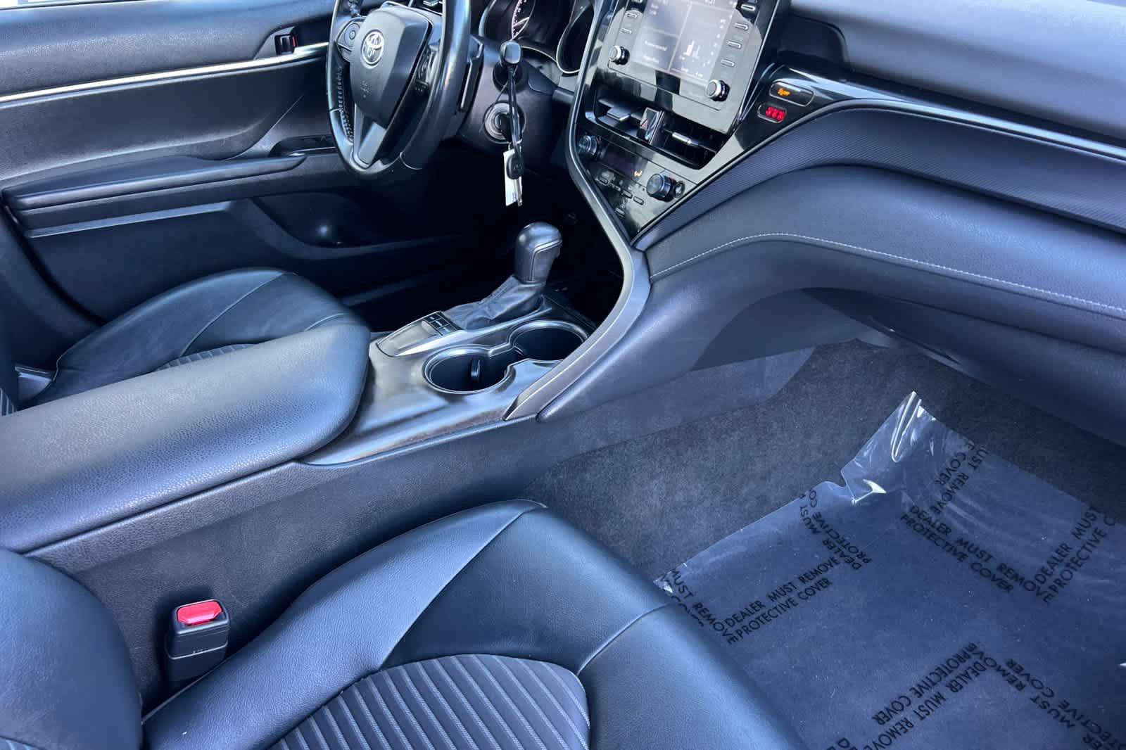 Used 2022 Toyota Camry SE FWD image 15