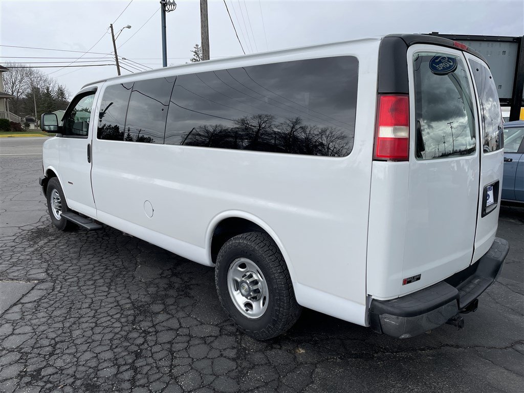 Used 2012 Chevrolet Express 3500 LT w/ Cold Climate Package RWD image 4