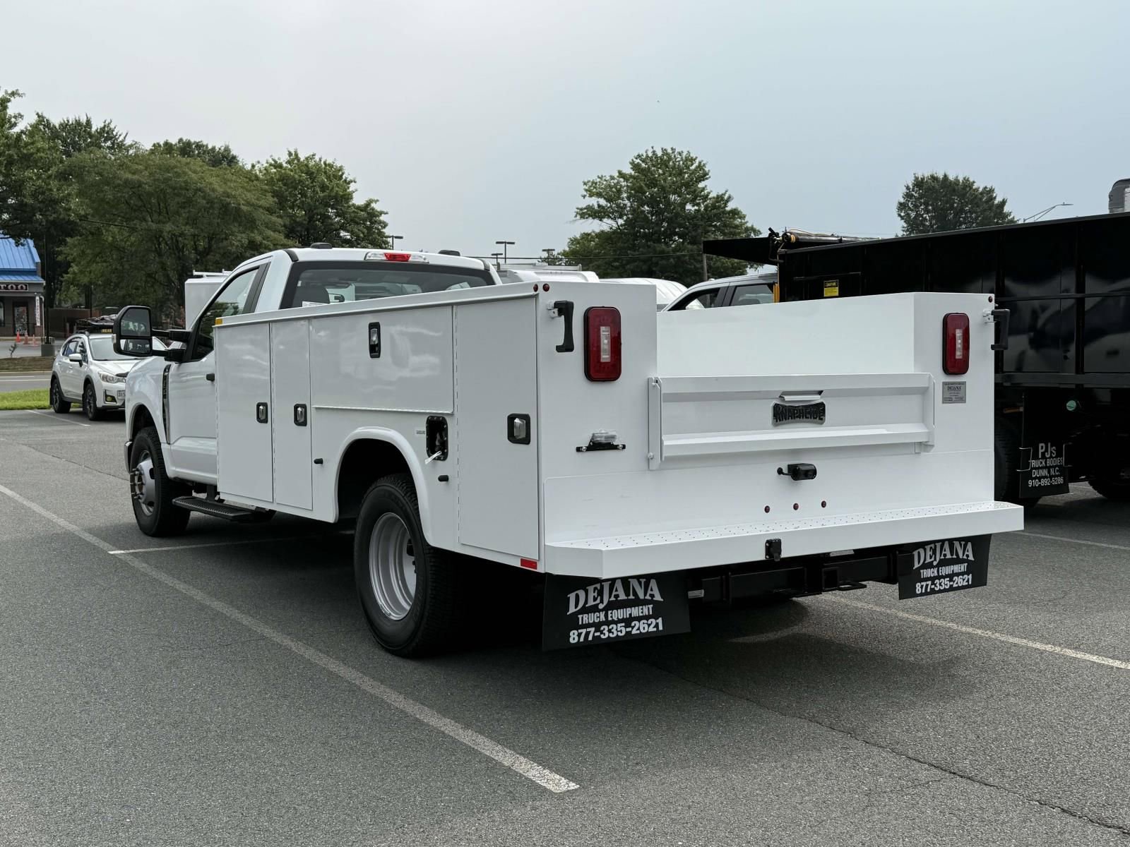 New 2025 Ford F350 XL w/ XL Chrome Package RWD image 4