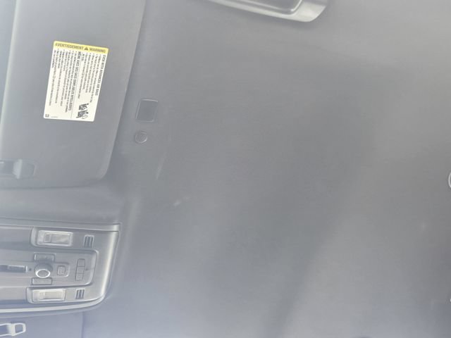 Used 2023 Chevrolet Suburban High Country AWD/4WD image 24