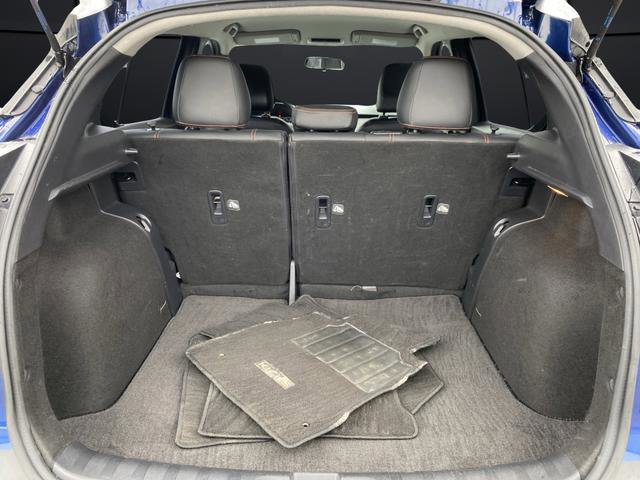 Used 2019 Nissan Kicks SR w/ SR Premium Package image 13