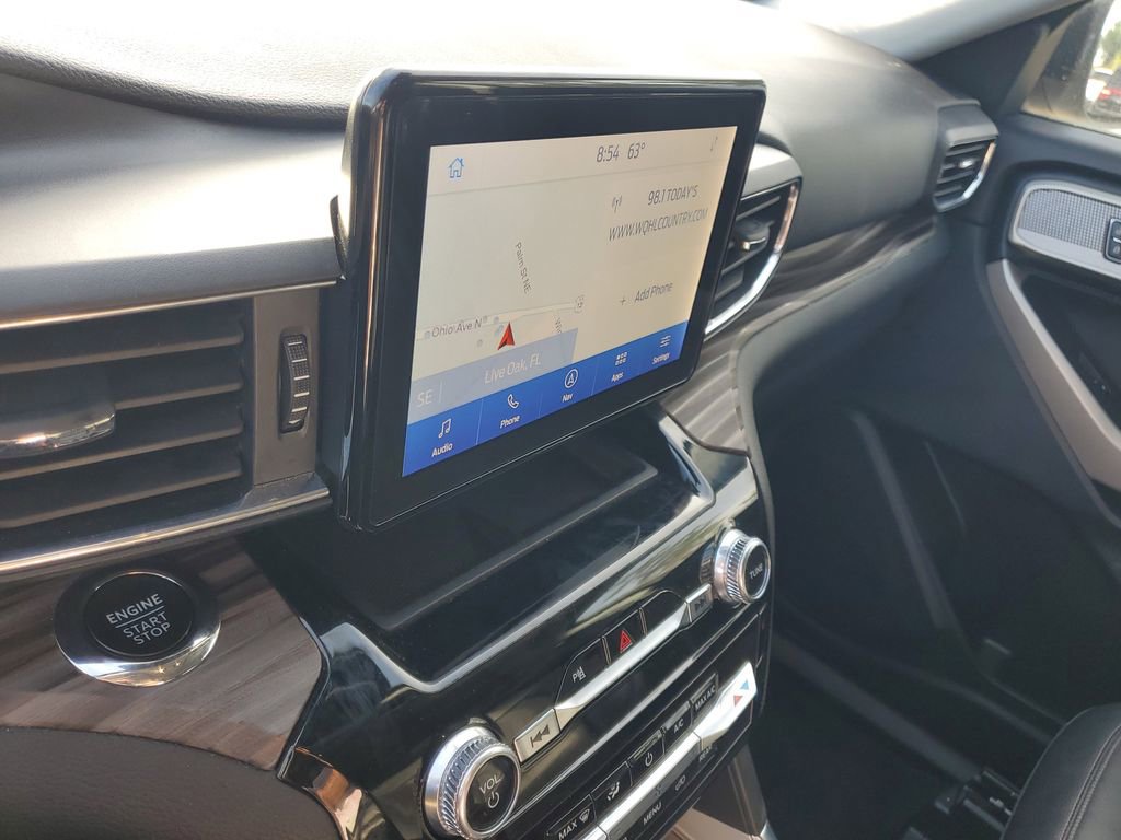 Used 2023 Ford Explorer Limited image 22
