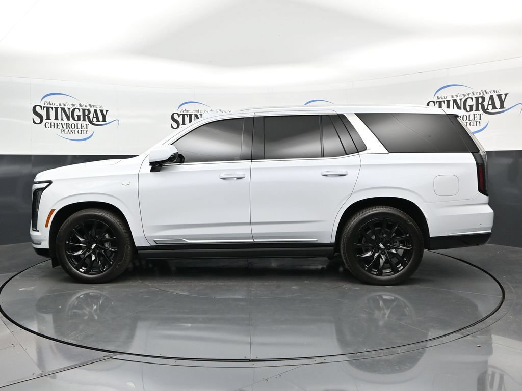 Used 2026 Cadillac Escalade Luxury w/ Touring Package AWD/4WD image 4