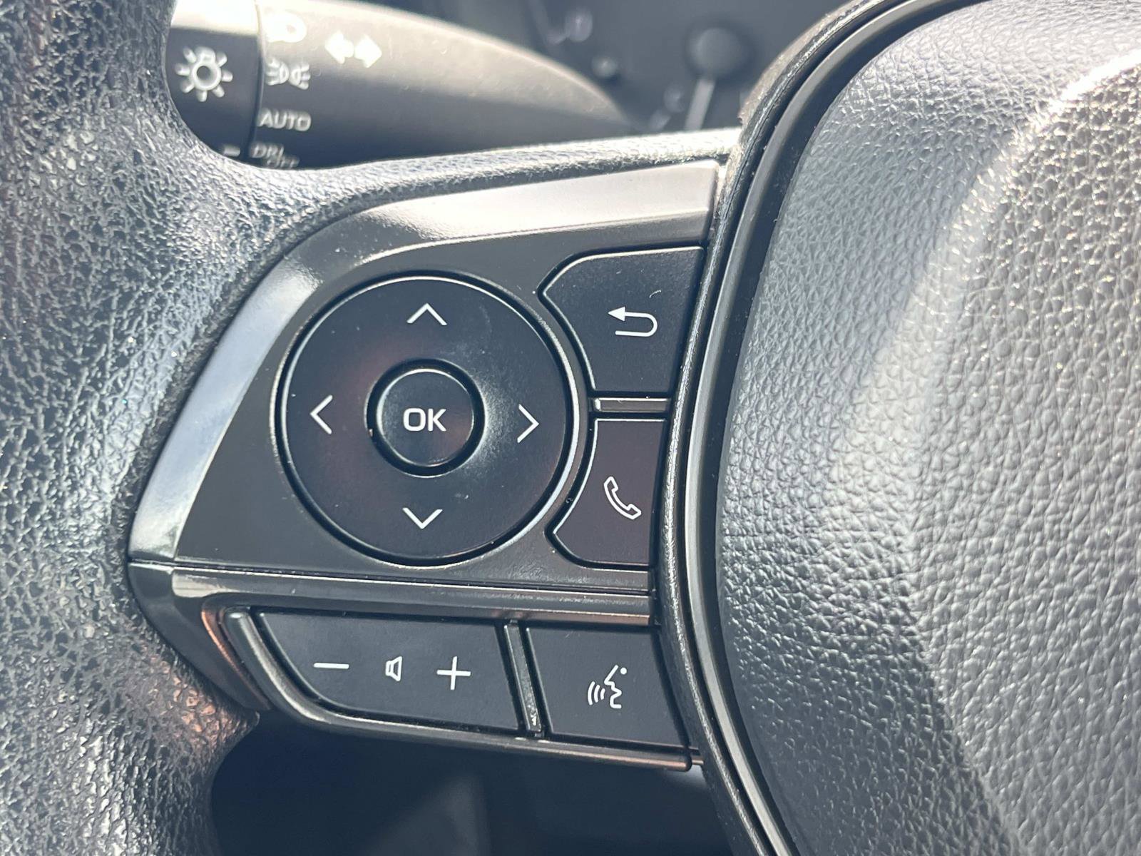 Used 2023 Toyota Corolla LE image 9