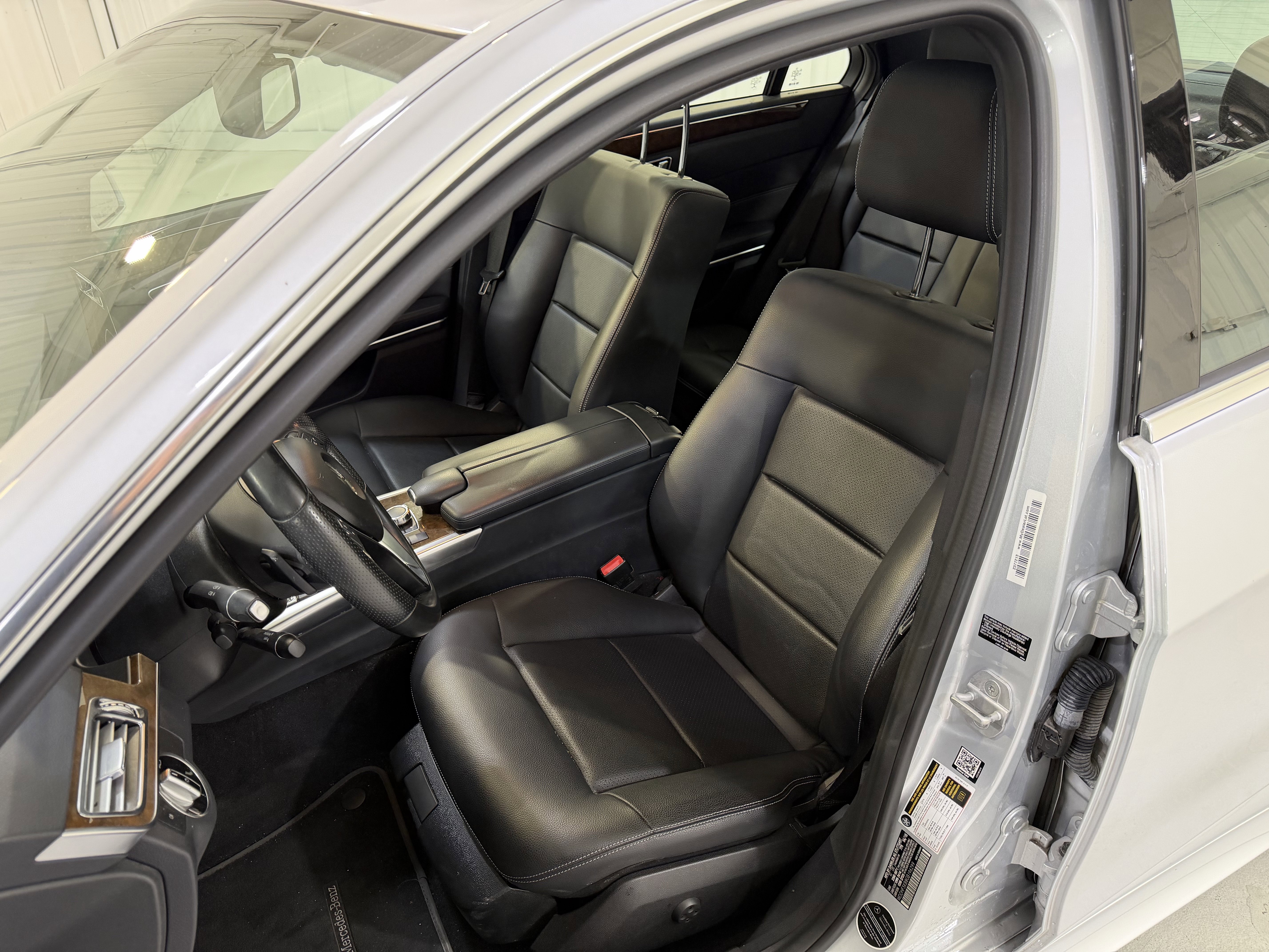 Used 2016 Mercedes-Benz E 350 Sedan image 9