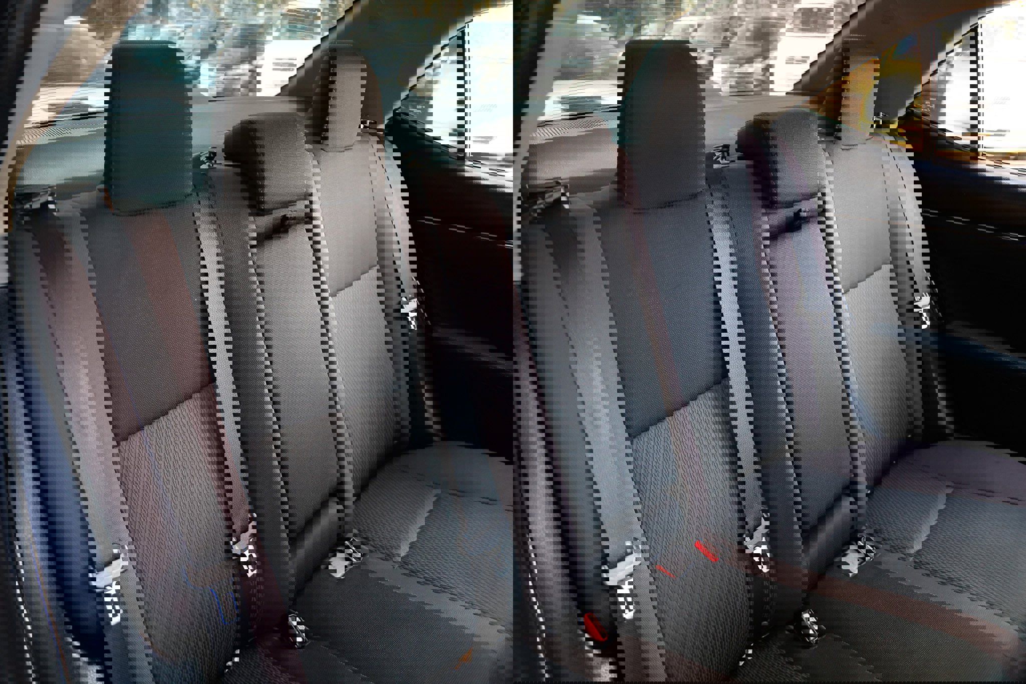 Used 2019 Toyota Corolla LE image 17