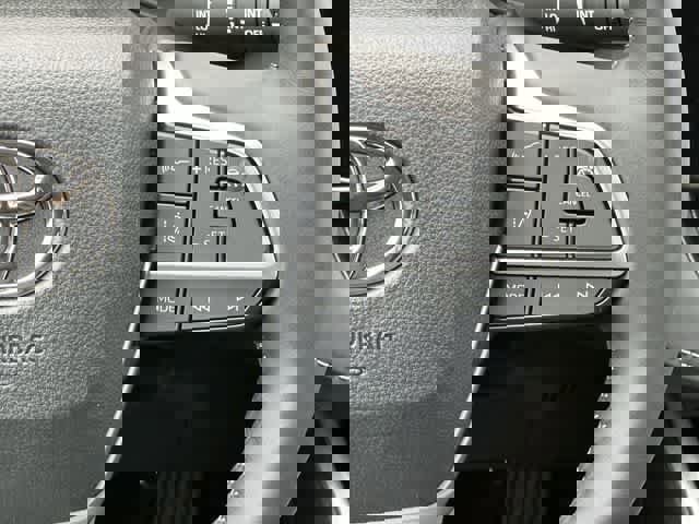 New 2024 Toyota Highlander XLE image 10