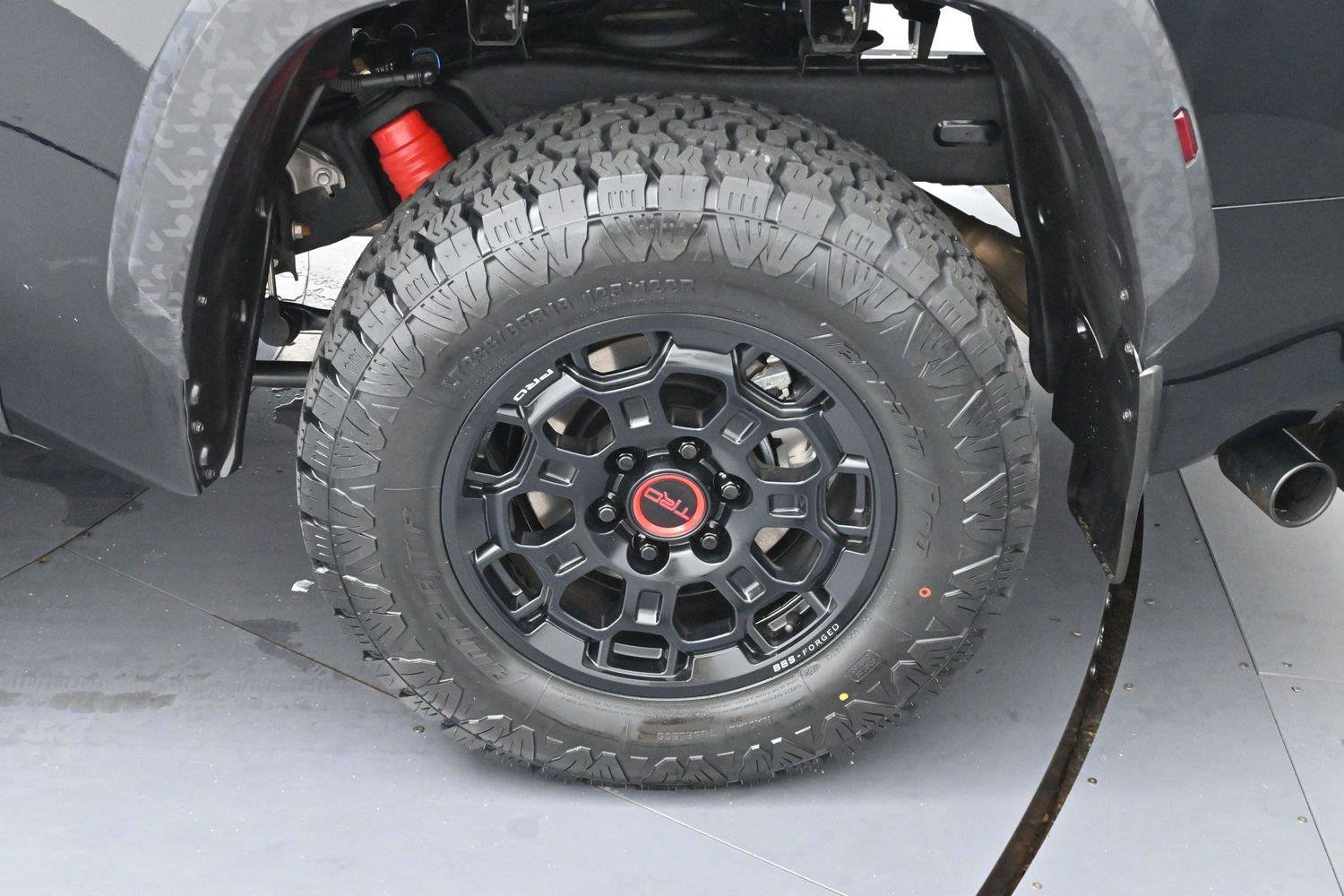 Used 2025 Toyota Tundra TRD Pro AWD/4WD image 32