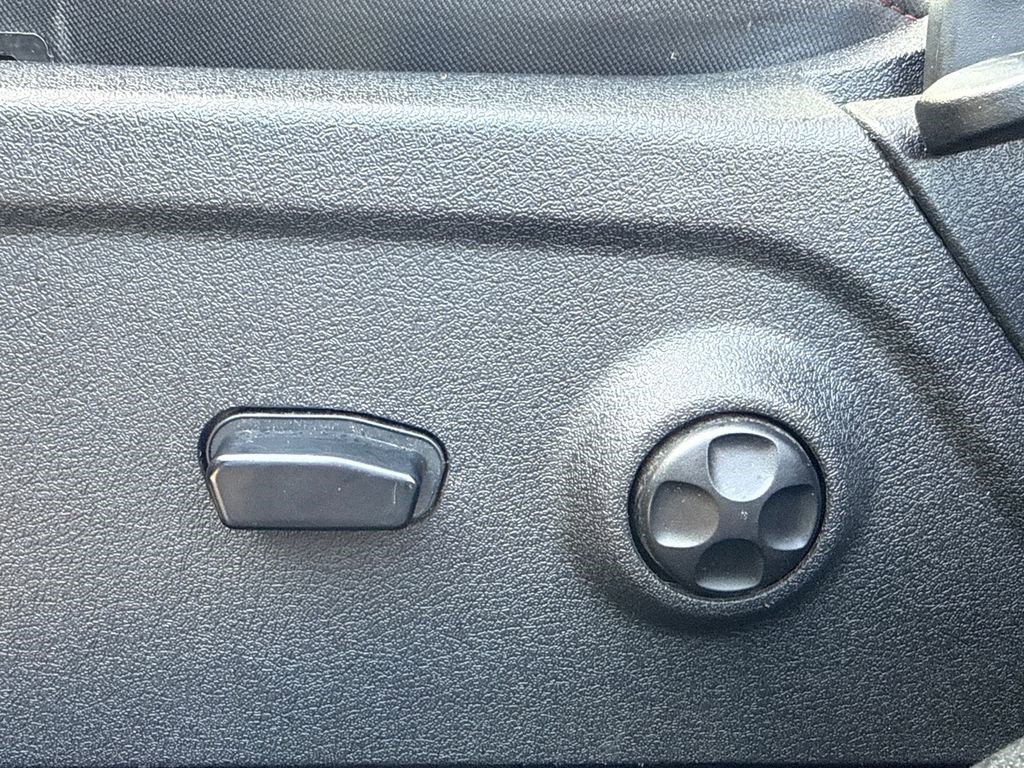 Used 2015 Dodge Journey R/T image 22