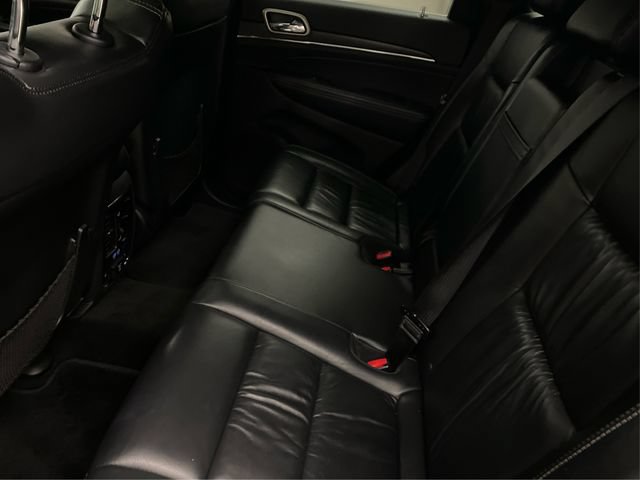 Used 2015 Jeep Grand Cherokee Limited w/ Trailer Tow Group IV AWD/4WD image 11