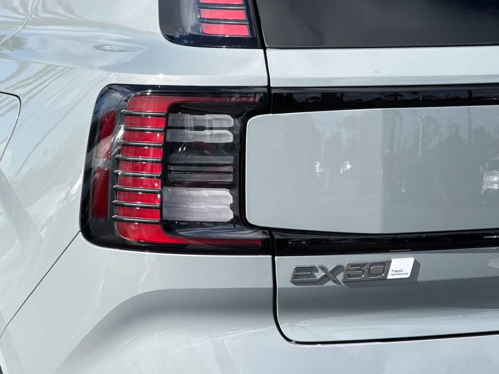 New 2026 Volvo EX30 Ultra w/ Climate Package image 25