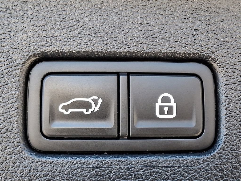 Used 2022 Genesis GV80 2.5T w/ Advanced Package 02 image 30