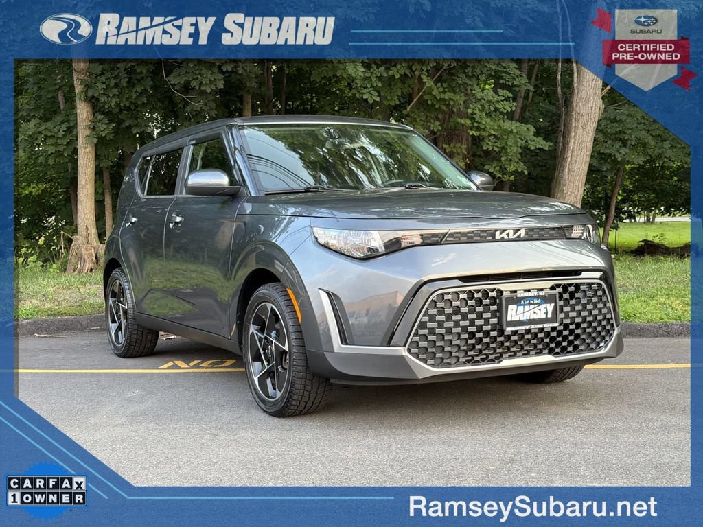 Used 2023 Kia Soul EX FWD image 1