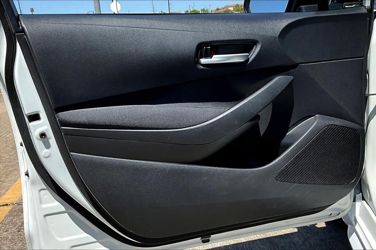 Used 2021 Toyota Corolla LE FWD image 22