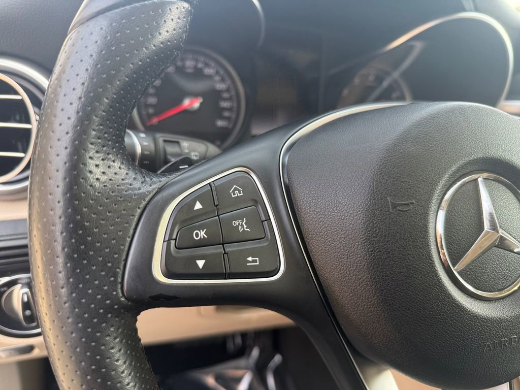 Used 2018 Mercedes-Benz GLC 300 4MATIC image 16