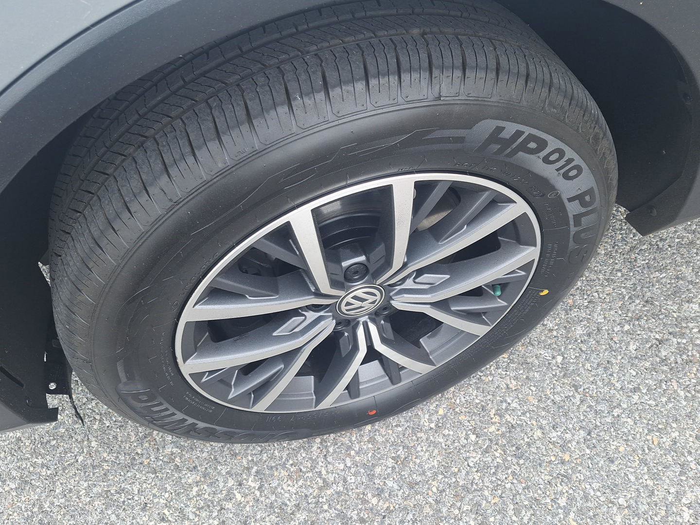 Used 2019 Volkswagen Tiguan SE w/ Panoramic Sunroof Package AWD/4WD image 9
