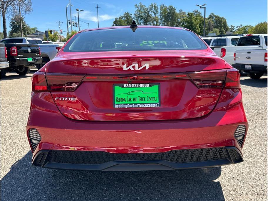 Used 2024 Kia Forte LXS image 6