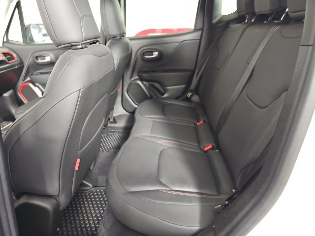 Certified 2023 Jeep Renegade Trailhawk w/ Trailhawk Elite Group image 24