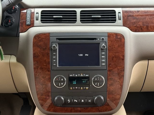 Used 2011 Chevrolet Tahoe LTZ RWD image 18
