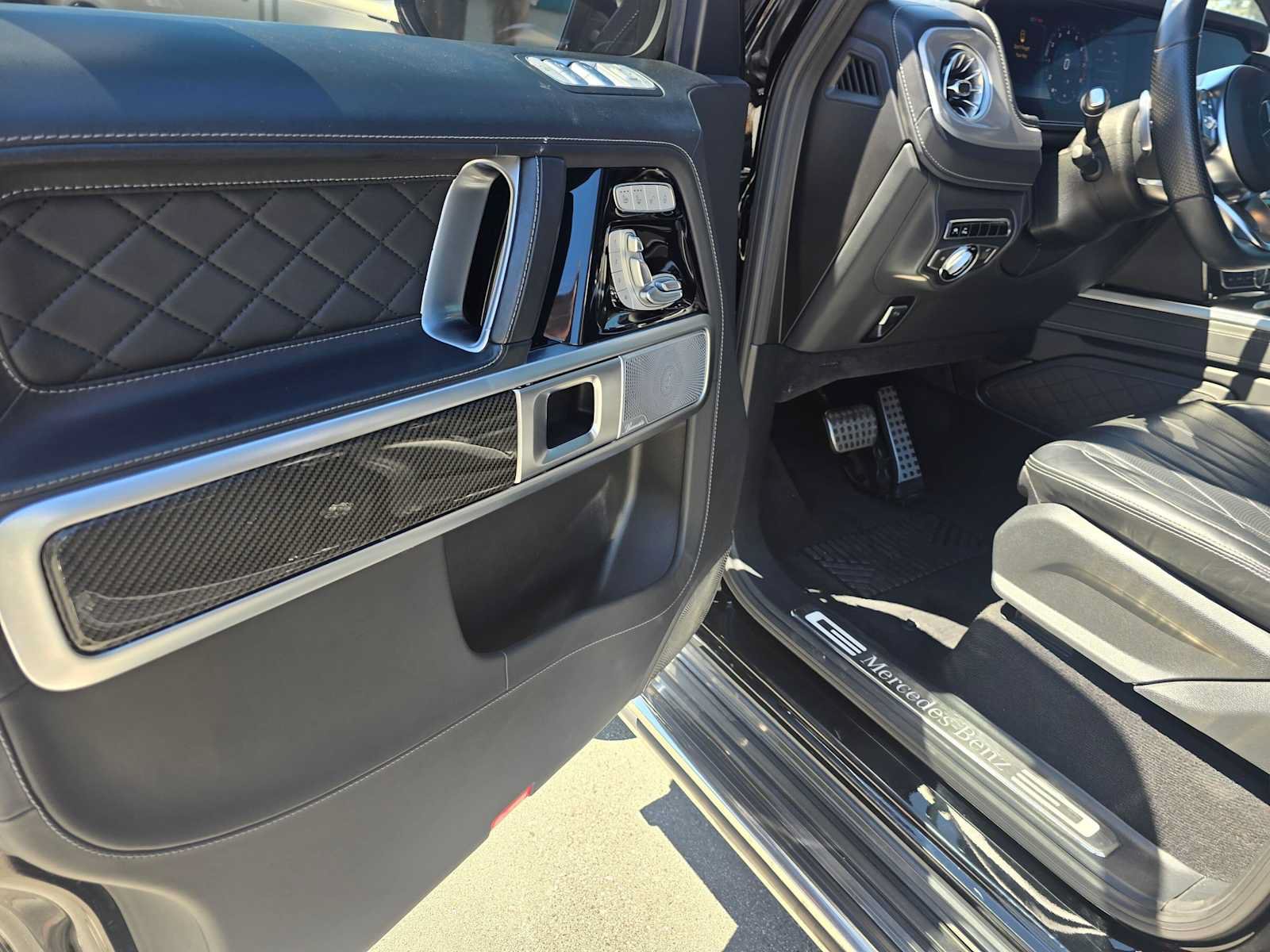 Used 2023 Mercedes-Benz G 550 image 21