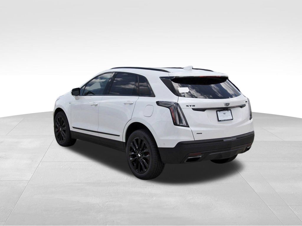 New 2026 Cadillac XT5 Sportv w/ LPO, Onyx Lite Package AWD/4WD image 3