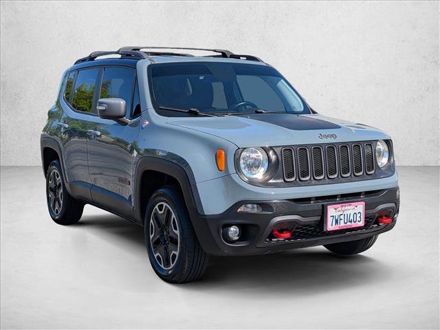 Used 2015 Jeep Renegade Trailhawk image 3