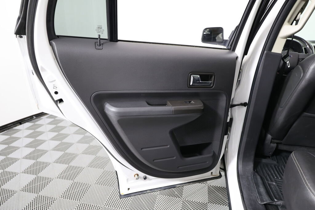Used 2010 Ford Edge Limited FWD image 16