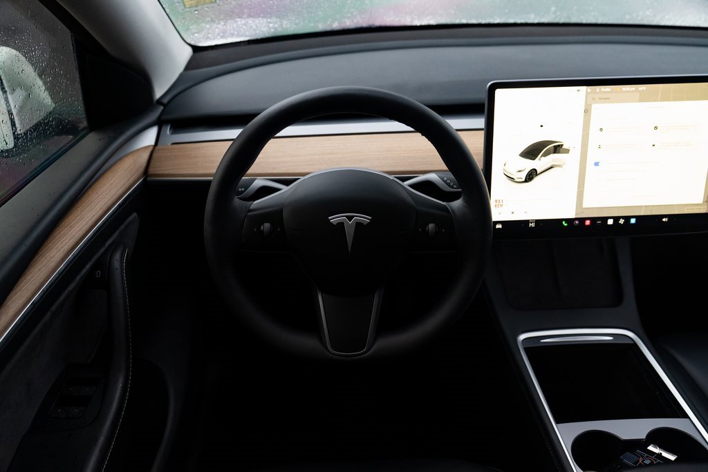 Used 2023 Tesla Model Y Long Range image 11