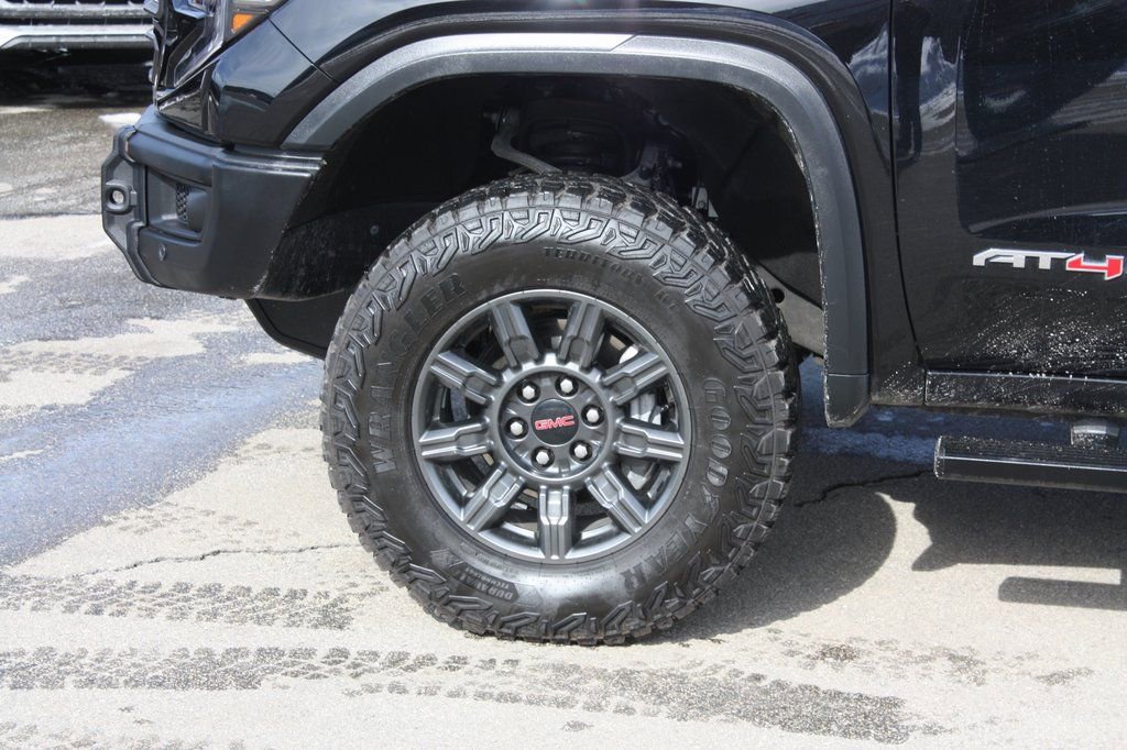 Used 2024 GMC Sierra 1500 AT4X image 32