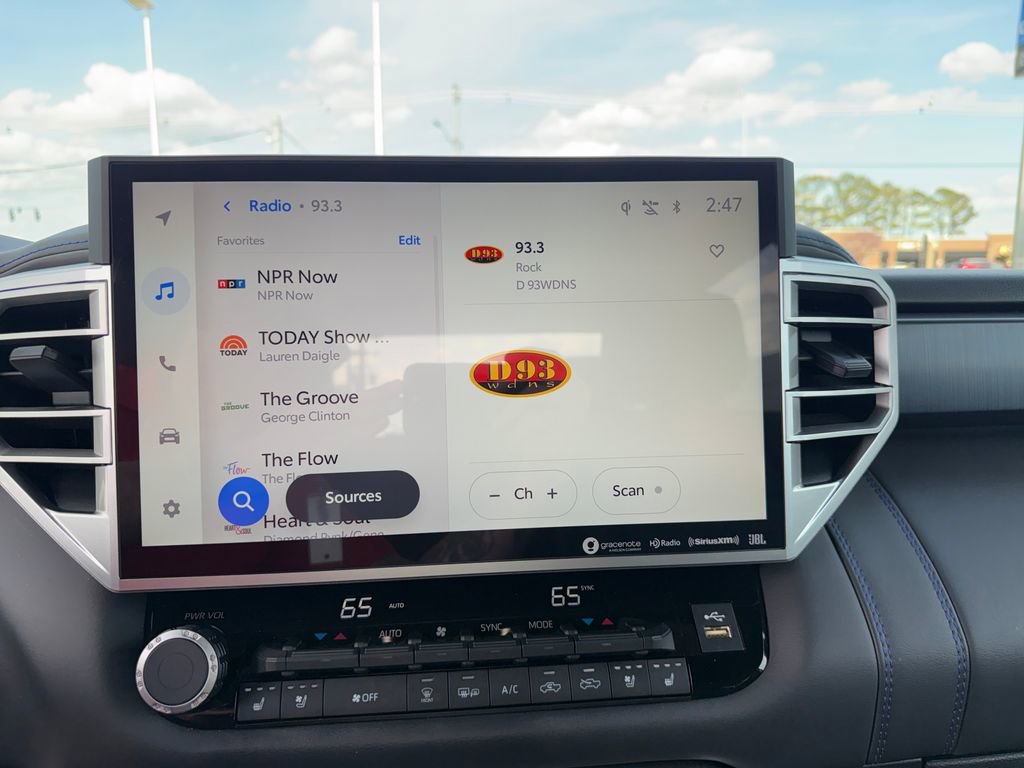 Used 2024 Toyota Tundra Platinum image 23