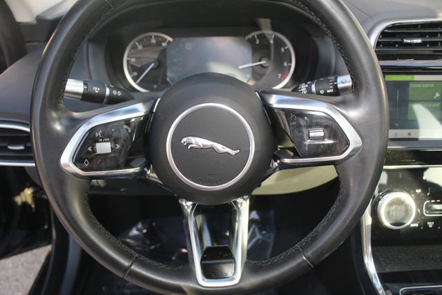 Used 2020 Jaguar XE S image 18