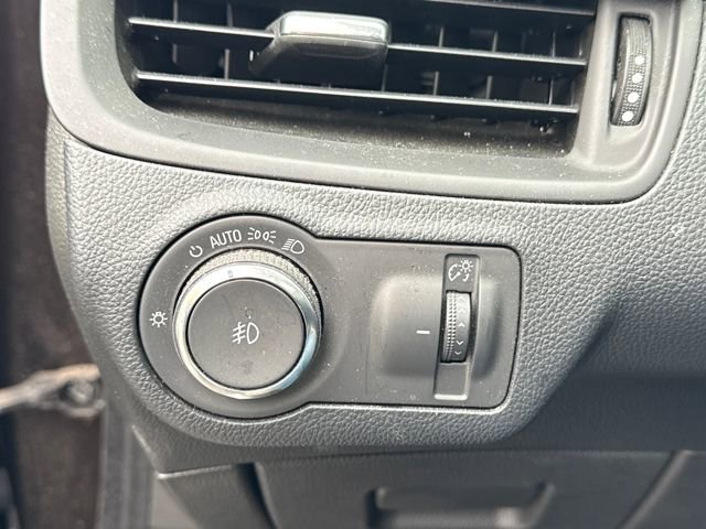 Used 2020 Buick Envision Essence image 34