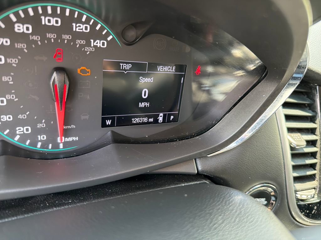 Used 2019 Chevrolet Trax LT w/ LT Convenience Package FWD image 15