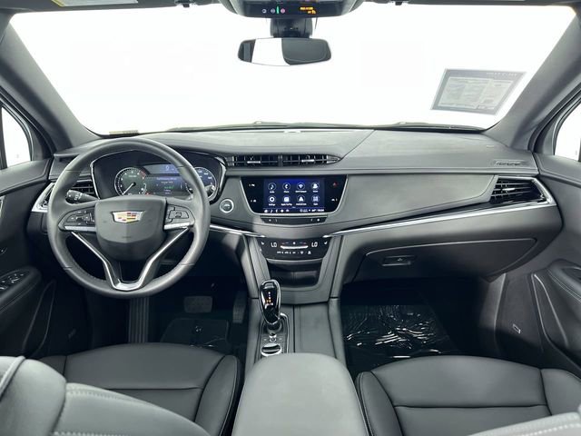 Used 2025 Cadillac XT6 Luxury image 21