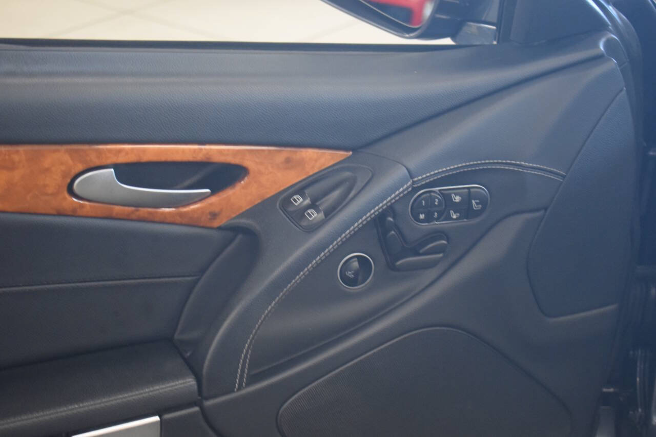 Used 2012 Mercedes-Benz SL 550 image 37