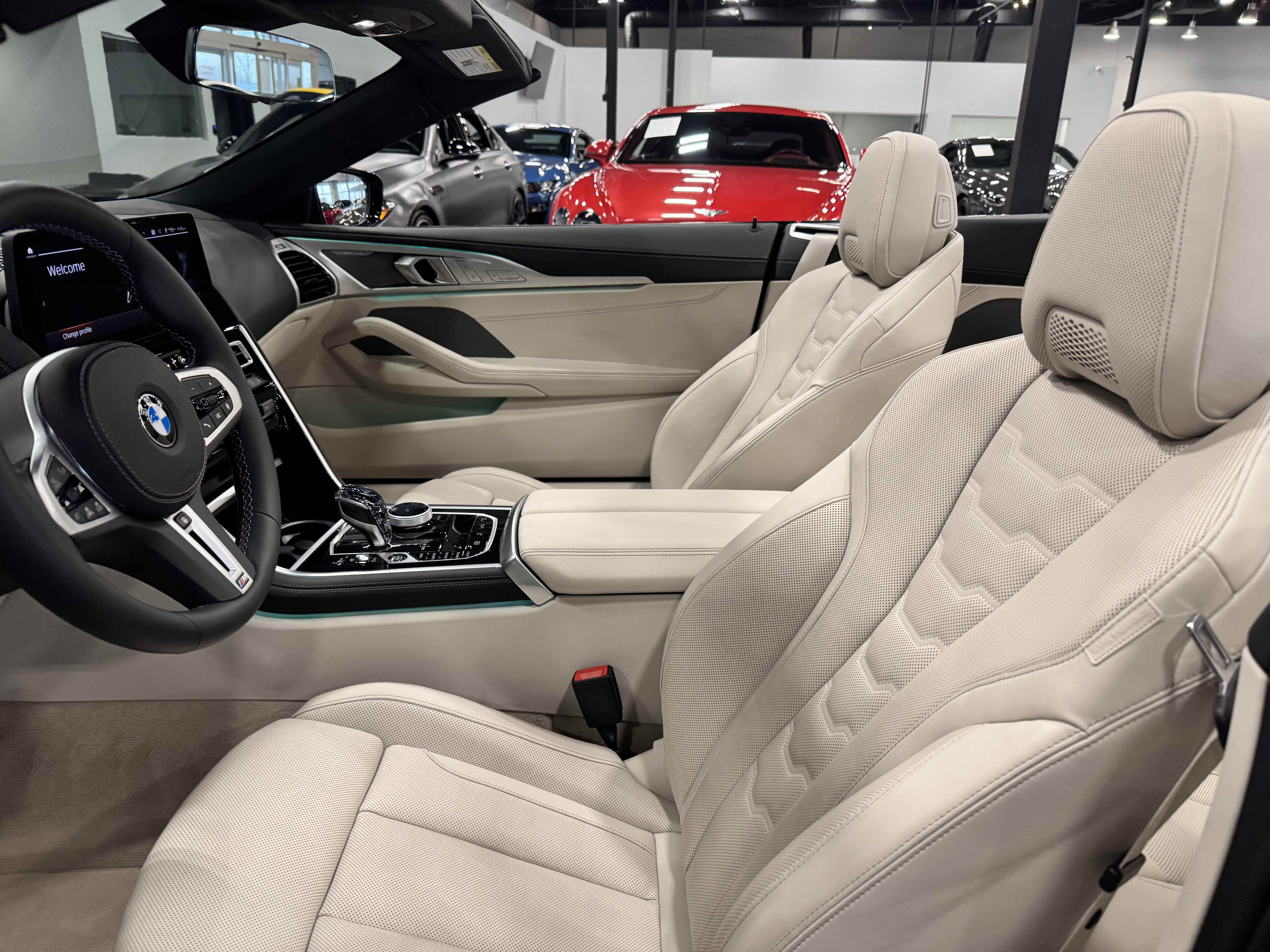 Used 2025 BMW M850i xDrive Convertible image 9