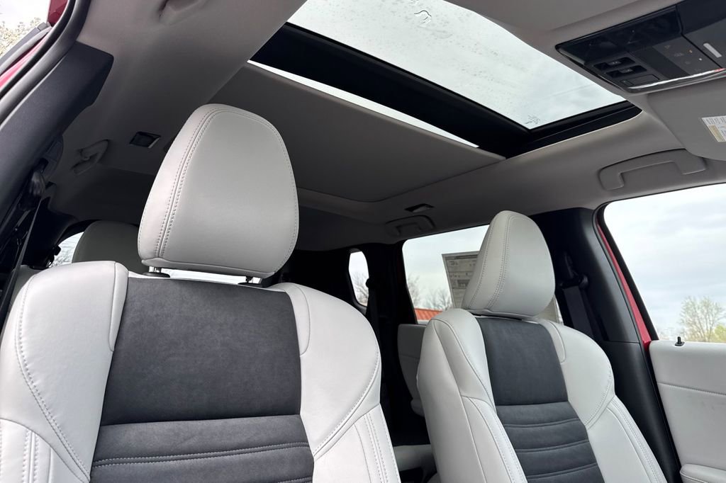 New 2026 Mitsubishi Outlander SE AWD/4WD image 17