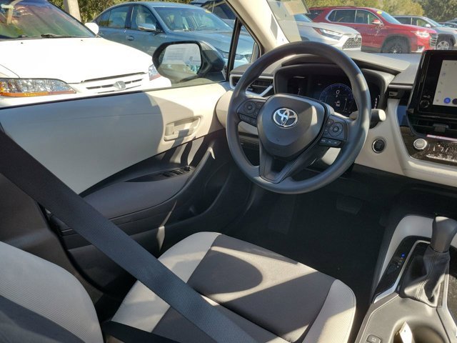 Used 2026 Toyota Corolla LE image 7
