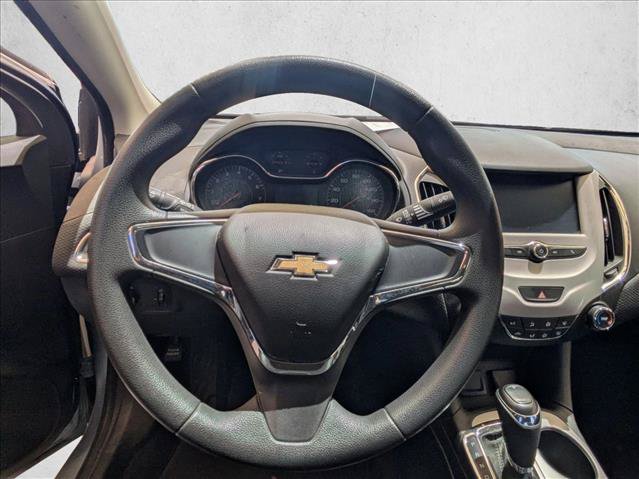 Used 2017 Chevrolet Cruze LS FWD image 16