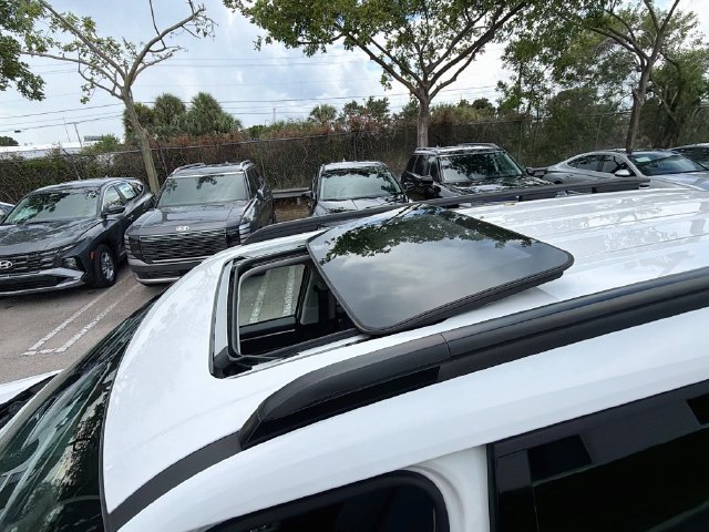 Certified 2025 Hyundai Santa Fe XRT AWD/4WD image 23