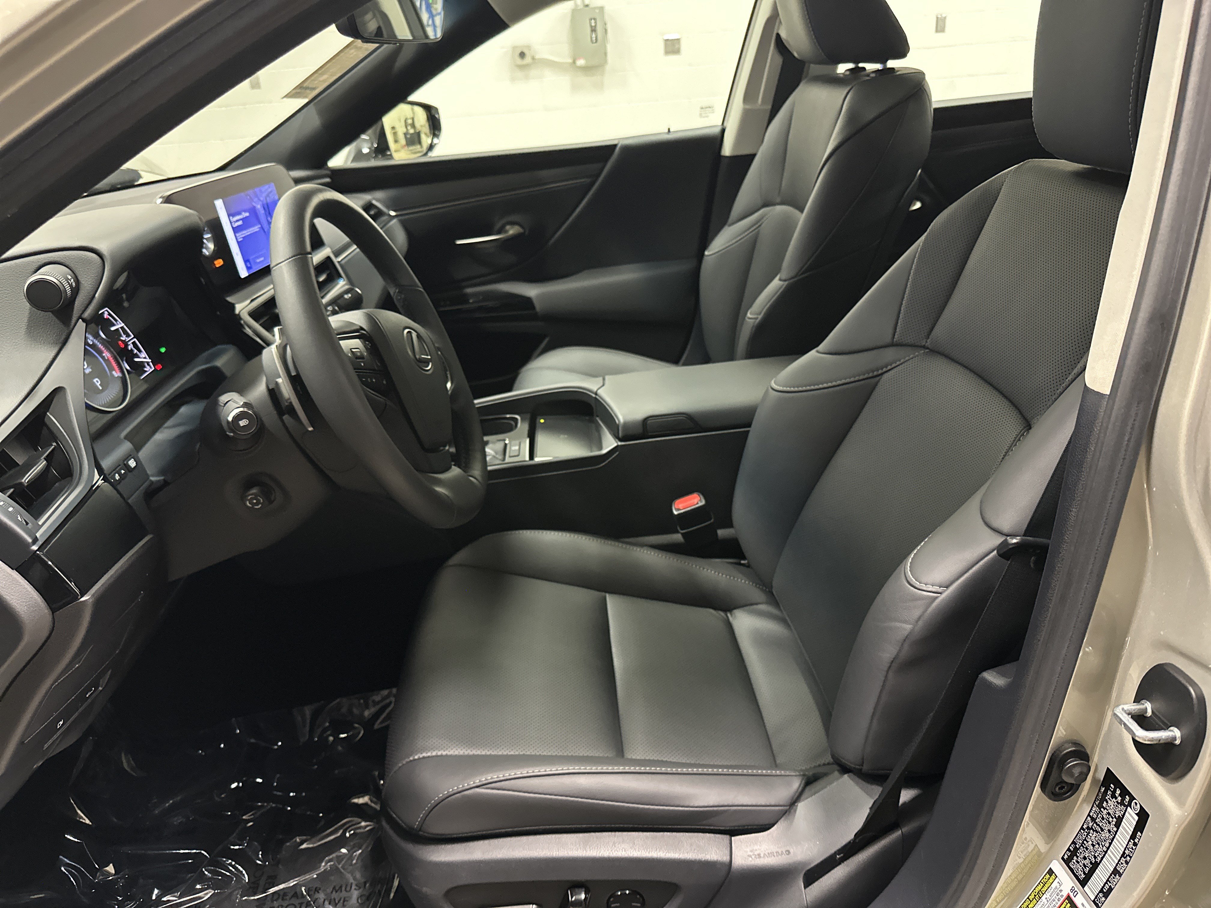 Certified 2023 Lexus ES 350 w/ Premium Package FWD image 18