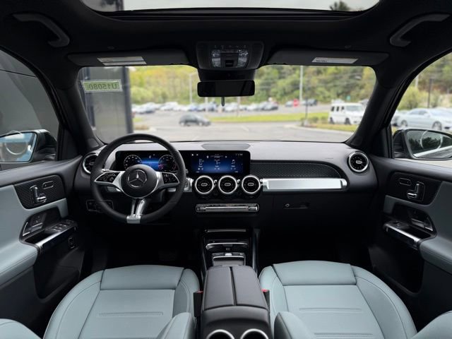 Used 2026 Mercedes-Benz GLB 250 4MATIC image 26