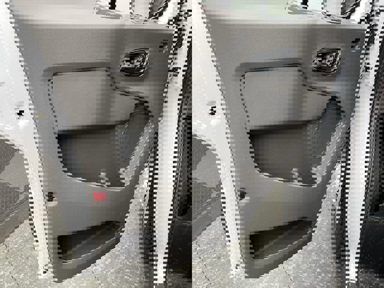 New 2026 Ford Transit 250 148 Medium Roof Extended AWD image 7