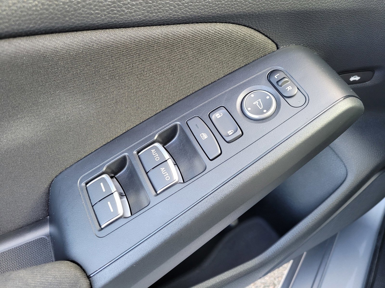 Used 2023 Honda Civic EX image 16