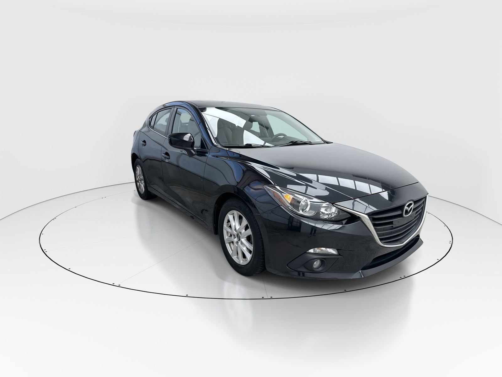 Used 2015 MAZDA MAZDA3 i Touring w/ Technology Package video 2