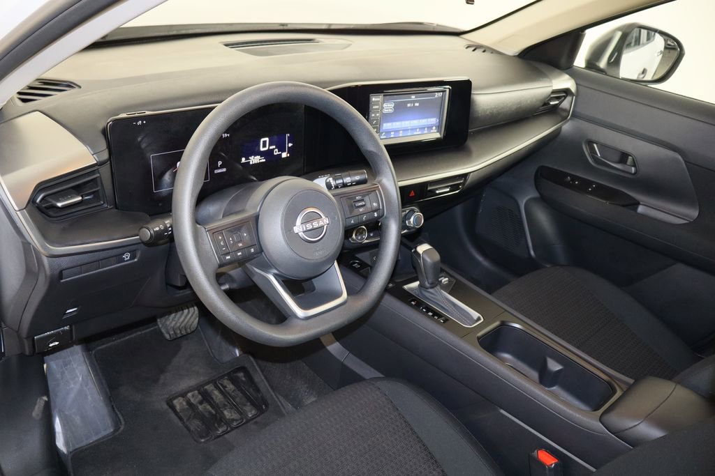 Used 2025 Nissan Kicks S image 24