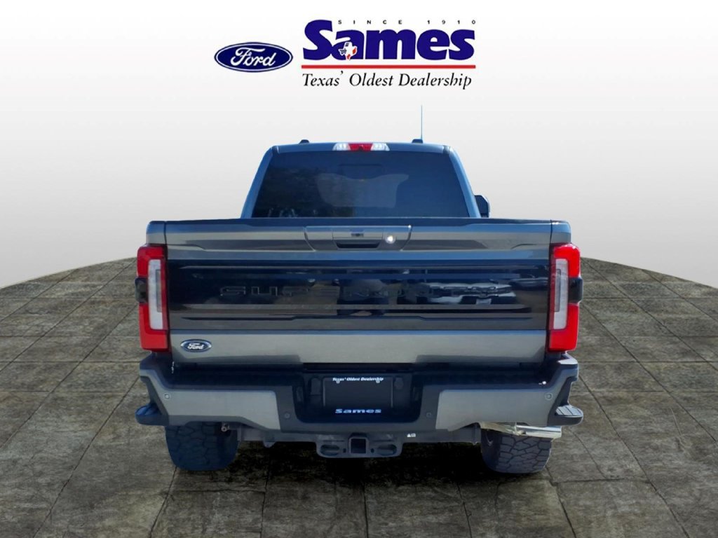 Used 2025 Ford F350 Platinum AWD/4WD image 4