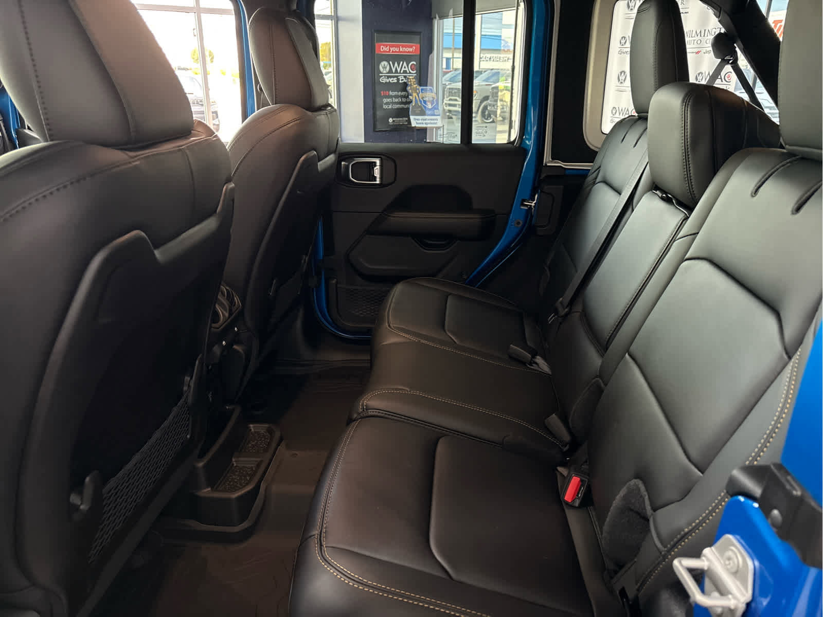 Used 2024 Jeep Wrangler Unlimited Rubicon 392 image 40