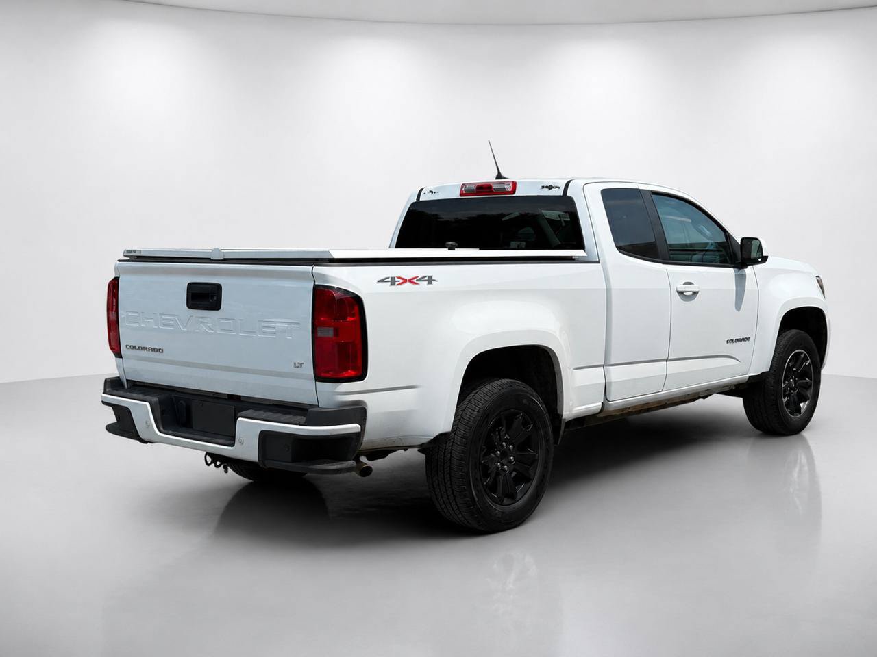 Used 2022 Chevrolet Colorado LT w/ Fleet Safety Package AWD/4WD image 5