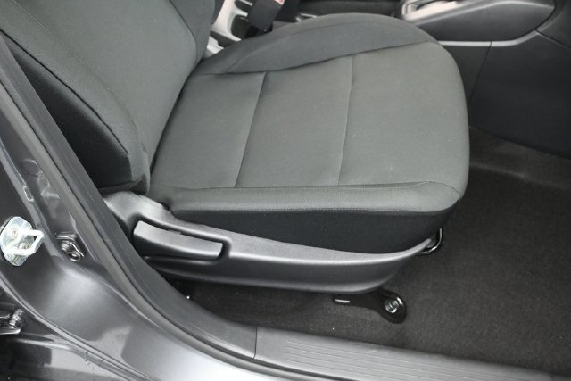 Used 2025 Nissan Kicks Play S FWD image 33